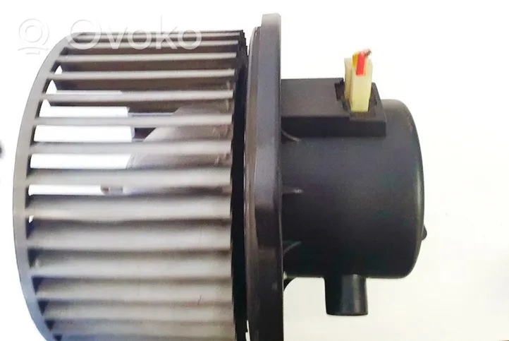 Hyundai Trajet Heater fan/blower f00s330020