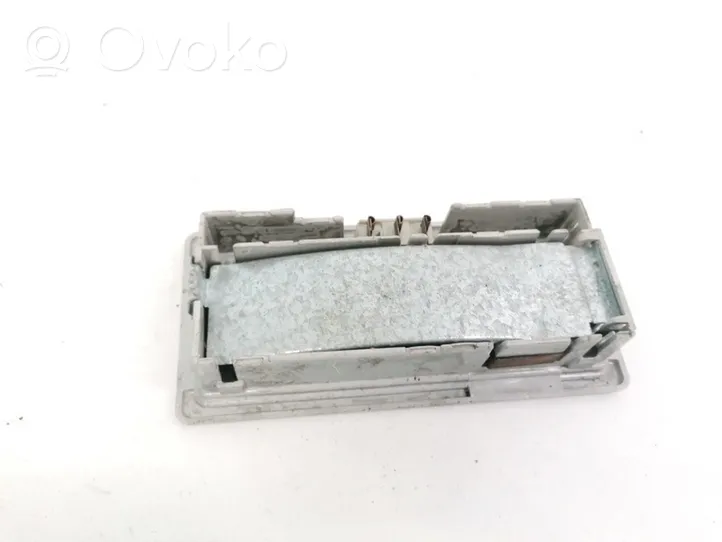 Ford Galaxy Lampka podsufitki tylna 357947105