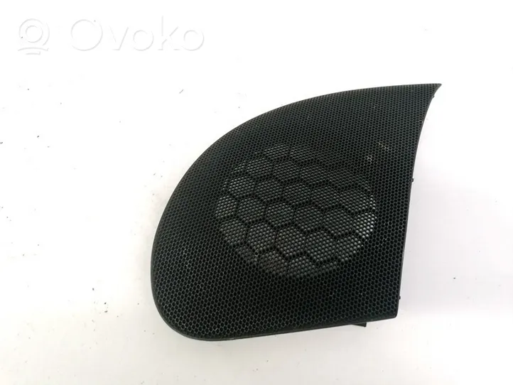 Toyota Yaris Grilles/couvercle de haut-parleur latéral 5547252050