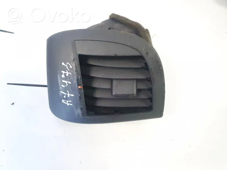 Nissan Micra Griglia di ventilazione centrale cruscotto 01015102