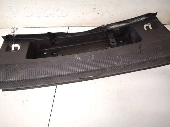 Volkswagen Jetta V Other trunk/boot trim element 1k5863485