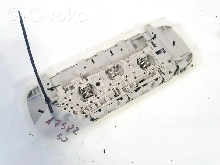 Volkswagen Golf V Illuminazione sedili anteriori 1k0947291