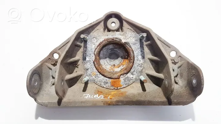 Volkswagen Touareg I Supporto di montaggio della molla elicoidale 7l0412391b