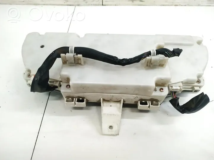 Toyota Avensis Verso Compteur de vitesse tableau de bord 8380044530