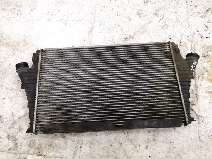 Opel Signum Starpdzesētāja radiators 