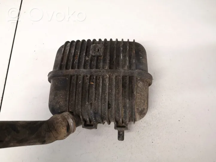 Audi A4 S4 B7 8E 8H Podciśnieniowy zbiornik powietrza 8e0129955