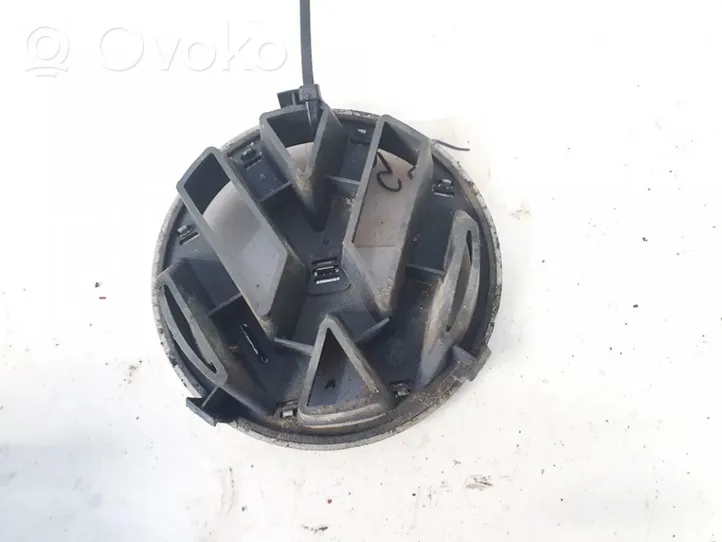 Volkswagen PASSAT B5 Emblemat / Znaczek 3b0853601