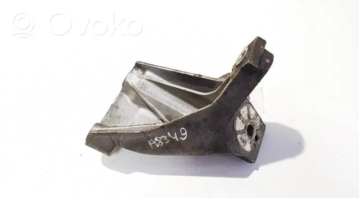 Audi Q7 4L Engine mounting bracket 7l8199307b