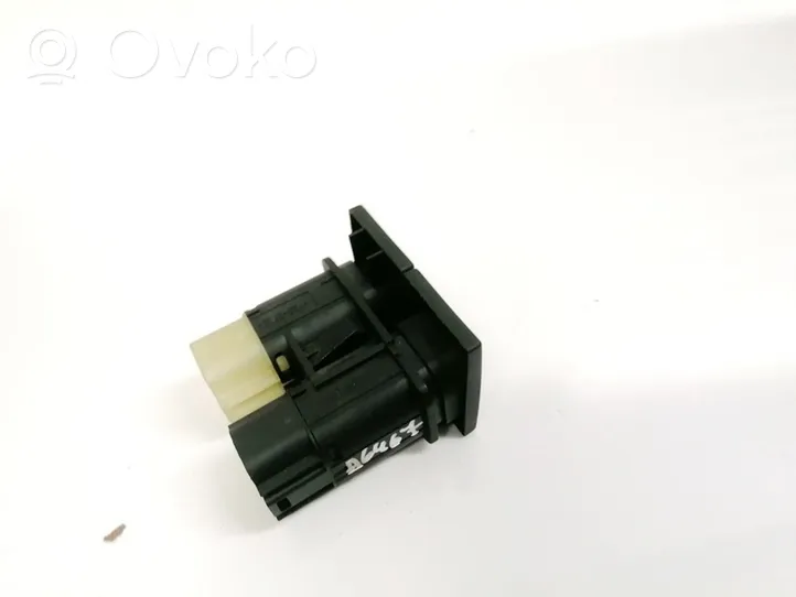 Ford Mondeo Mk III Tailgate opening switch 1S7T19B514AA