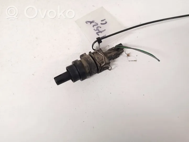 Volkswagen Golf IV Intake air temperature sensor 028906081