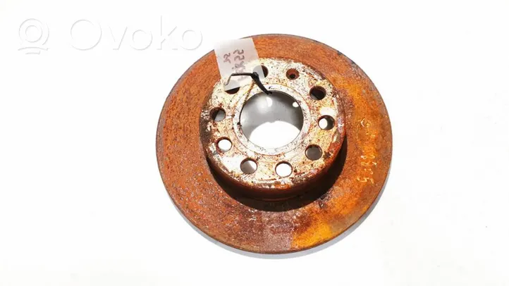 Volkswagen Caddy Rear brake disc neventiliuojamas