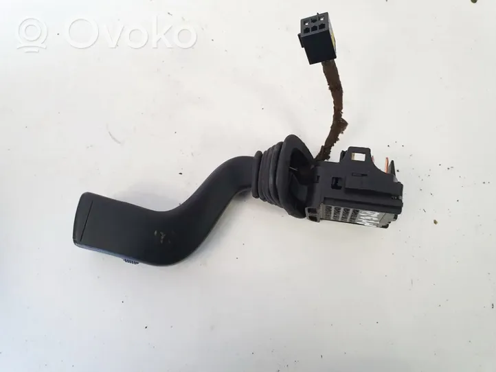 Opel Omega B1 Wiper control stalk 090494655501676