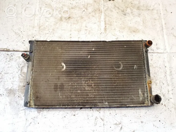 Volkswagen Vento Radiateur de refroidissement 1h0121238bd