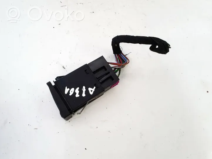 Audi 80 90 S2 B4 Hazard light switch 4A0941509