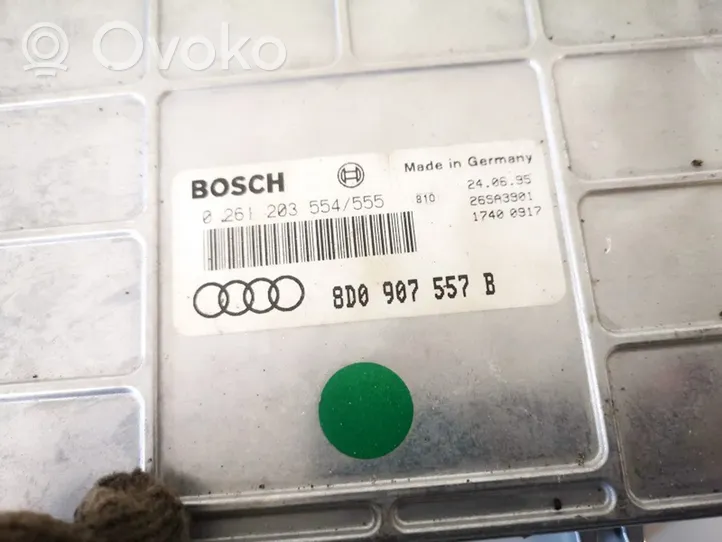 Audi A4 S4 B5 8D Moottorin ohjainlaite/moduuli 8d0907557b