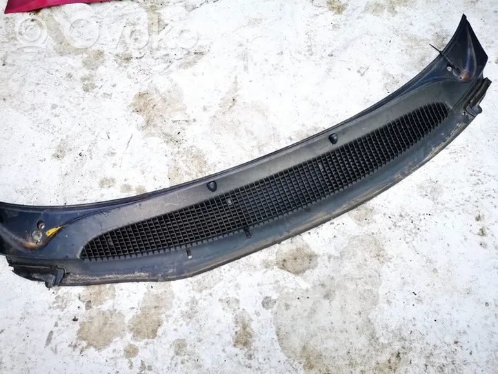 Dodge Caravan Rivestimento del tergicristallo 04717553af