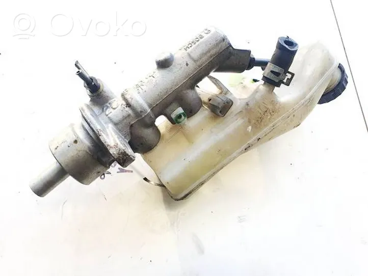 Toyota Corolla Verso AR10 Główny cylinder hamulca 25113479