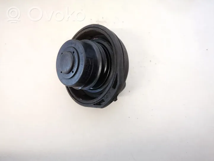 Volvo S40, V40 Tappo del serbatoio del carburante 