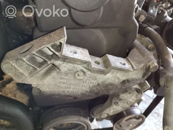 Volkswagen Golf V Engine mounting bracket 03g199207f
