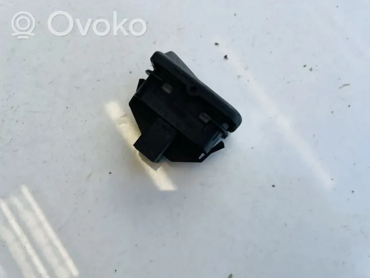 Volvo V50 Central locking switch button 30669958