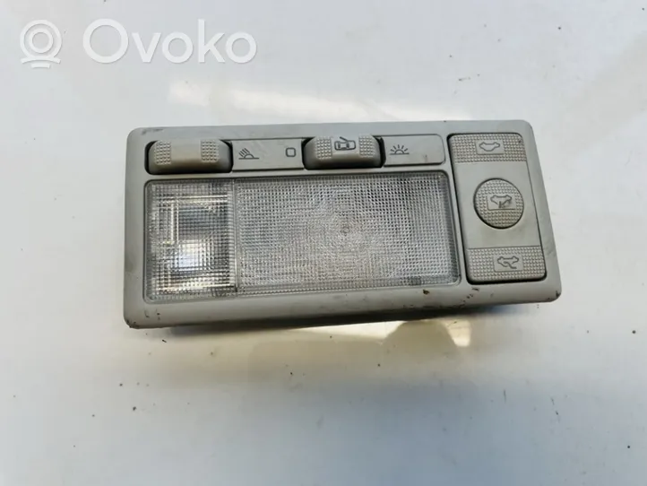 Volkswagen Golf III Illuminazione sedili anteriori 1H0947111