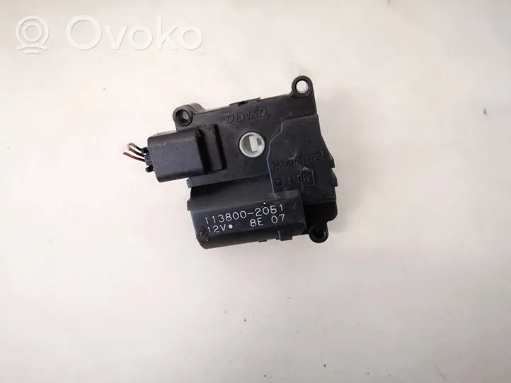 Toyota Avensis T250 Moteur / actionneur de volet de climatisation 1138002051