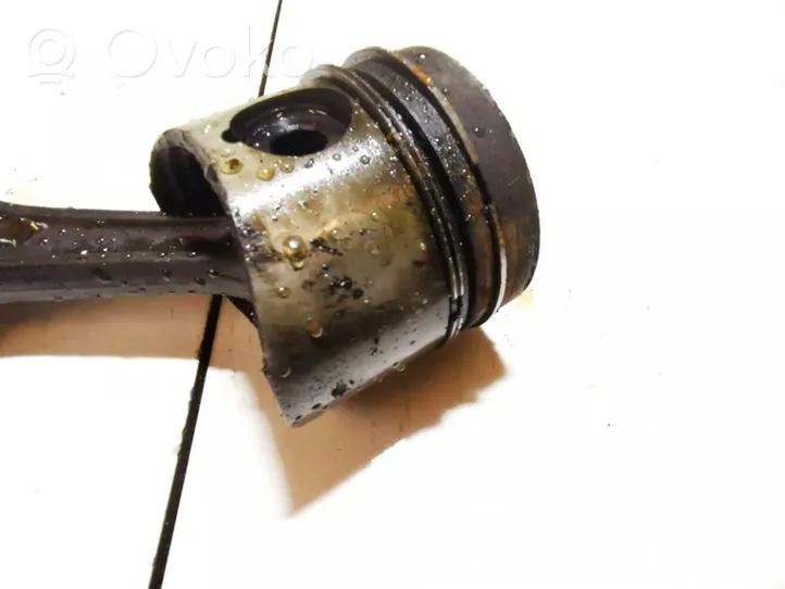 Opel Combo B Piston with connecting rod 