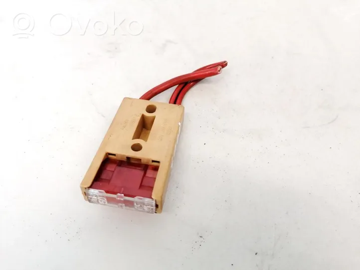 Audi A4 S4 B5 8D Fuse 8A0937530