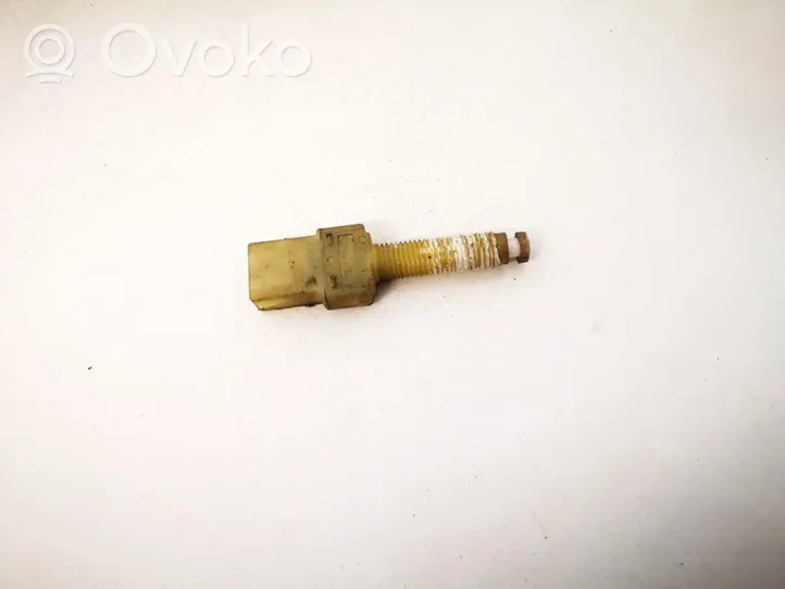 Audi 80 90 S2 B4 Brake pedal sensor switch 443945515