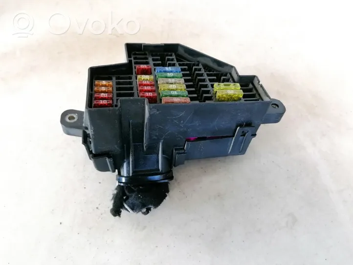 Volkswagen Golf VI Fuse box set 