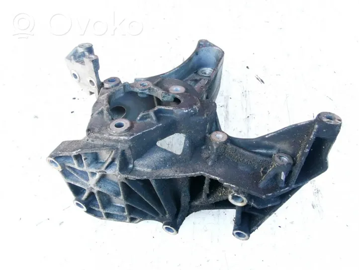 Volvo S40, V40 Support, suspension du moteur 7700101272