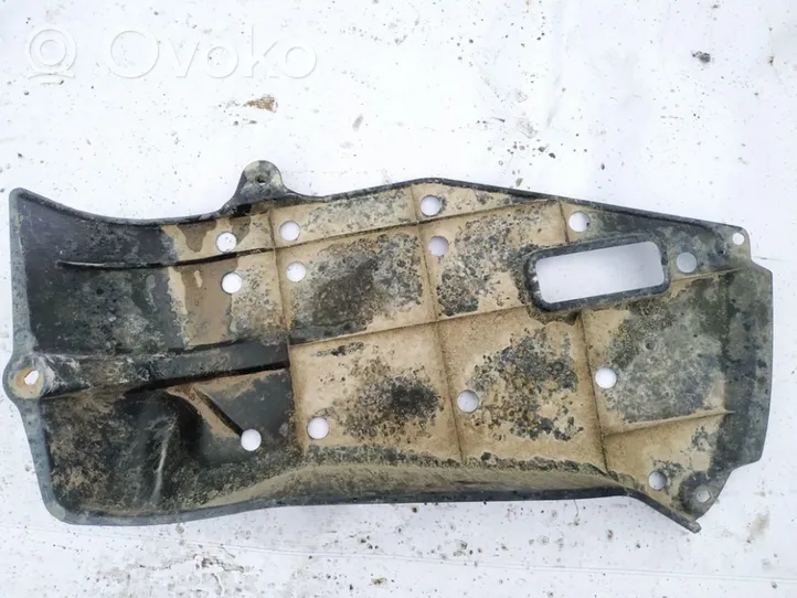 Toyota Corolla Verso E121 Osłona dolna silnika 5839813070