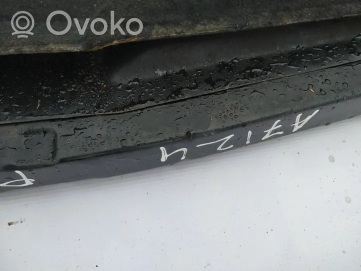 Nissan Almera Tino Muu ulkopuolen osa 