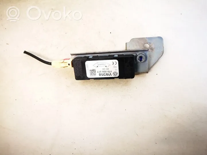 Volkswagen Touran I Antennin ohjainlaite 1t0035577