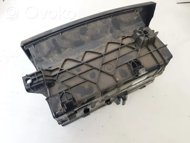 Audi A3 S3 8V Boite à gants 8v0881578