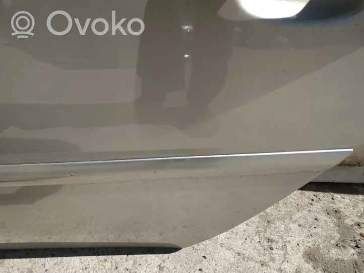 Opel Signum Takaoven lista (muoto) 