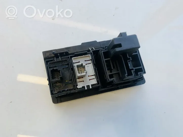 Renault Laguna III Headlight level height control switch 88020009