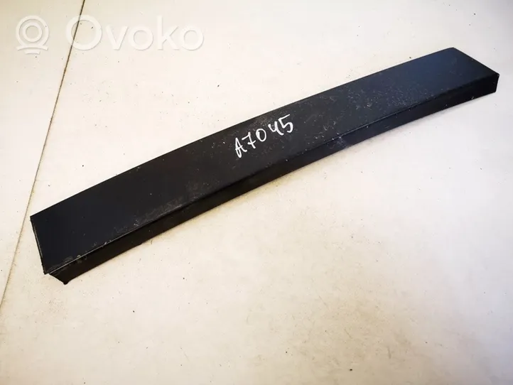 Volkswagen Touran I Rear door glass trim molding 1t0853378