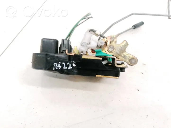 Chrysler Voyager Front door lock 