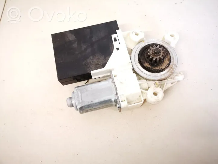 Volvo V50 Silniczek podnośnika szyby drzwi przednich 30737675