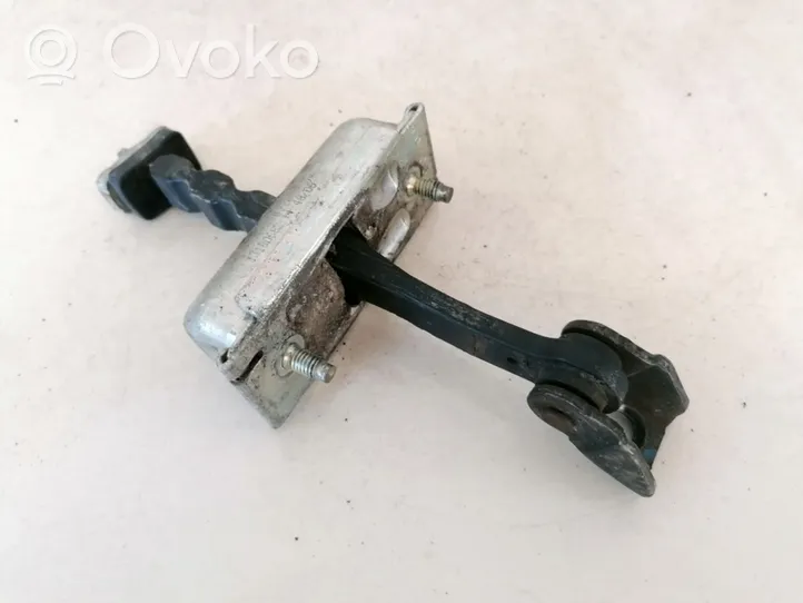 Opel Corsa D Priekinių durų atvėrimo ribotuvas 13180682