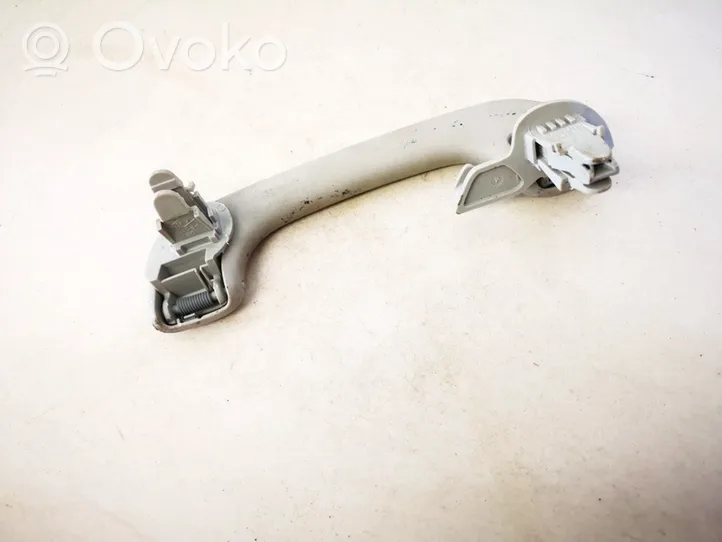 Nissan Qashqai Uchwyt / Rączka sufitowa tylna 8200003209