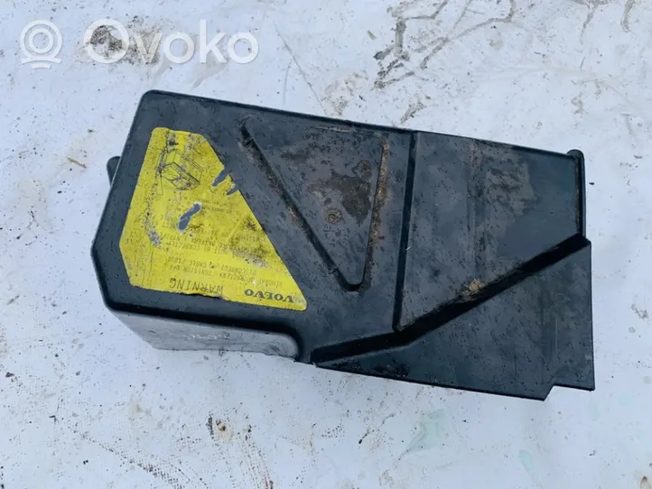 Volvo S60 Dangtis akumuliatoriaus dėžės 09472377