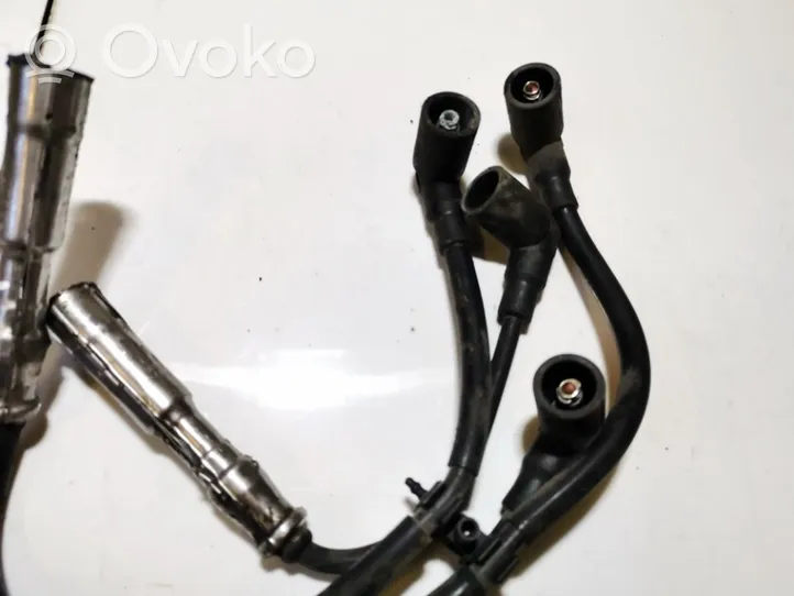 Volkswagen Golf V Sytytystulpan johdot 06a035255c