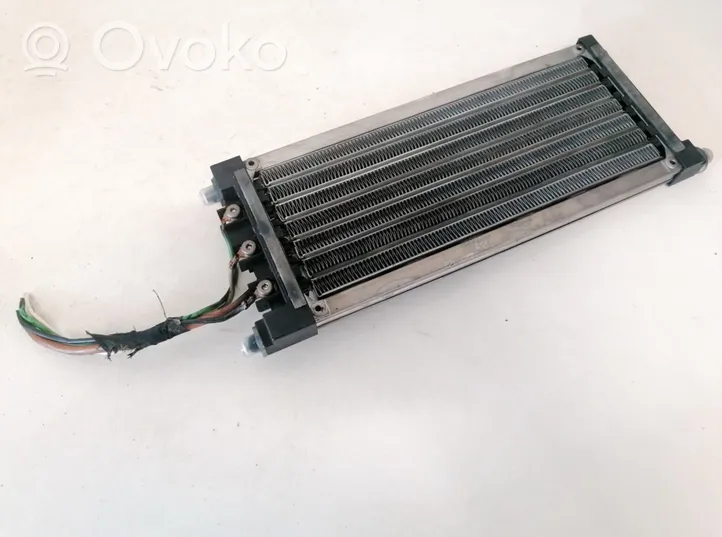 Audi A6 S6 C4 4A Radiateur électrique de chauffage auxiliaire 4a0819011