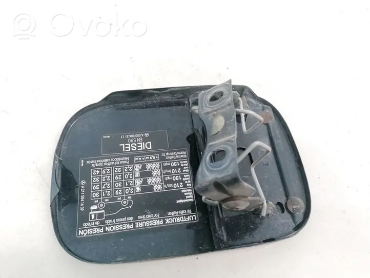 Mercedes-Benz E W211 Fuel tank cap A0005843117