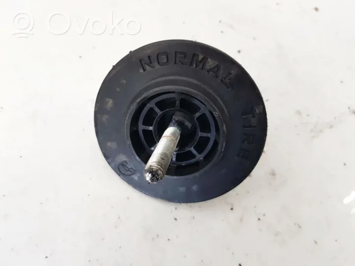 Honda Accord Bullone di fissaggio ruota di scorta 