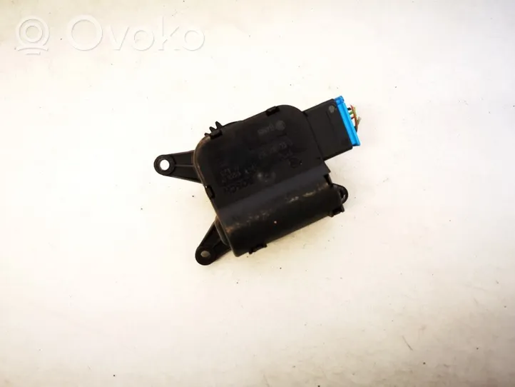 Volkswagen Polo IV 9N3 Motorino attuatore aria 0132801357