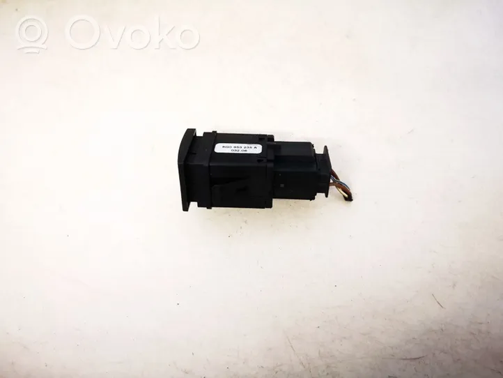 Volkswagen Polo IV 9N3 Hazard light switch 6q0953235a