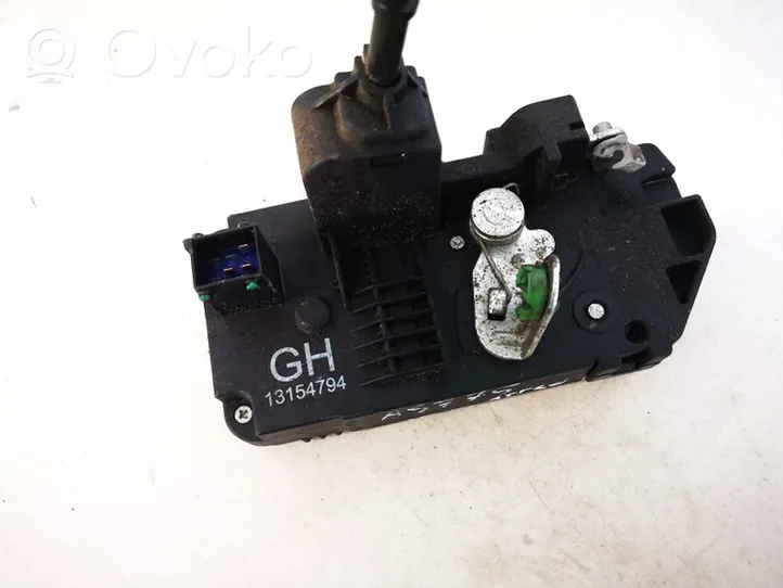 Opel Corsa C Rear door lock 13154794gh